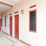 OYO 2938 Penginapan Bumi Ahsan 102 Syariah