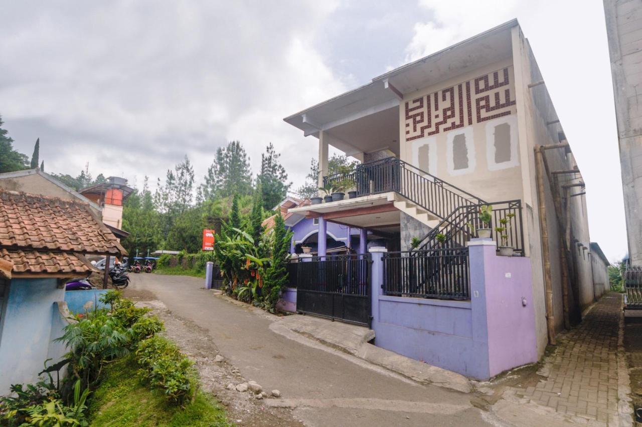 Oyo 2938 Bumi Ahsan 102 Syariah