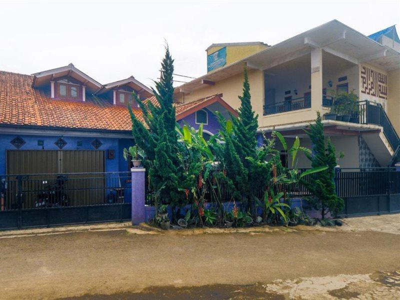 Hotel Oyo 2938 Bumi Ahsan 102 Syariah 2*